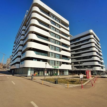 Super Apartments Near Airport With Shop & Free Parking Iasi Exterior foto